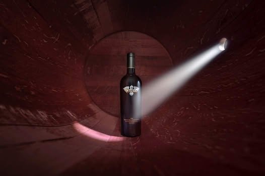 Mission Hill Oculus bottle shot